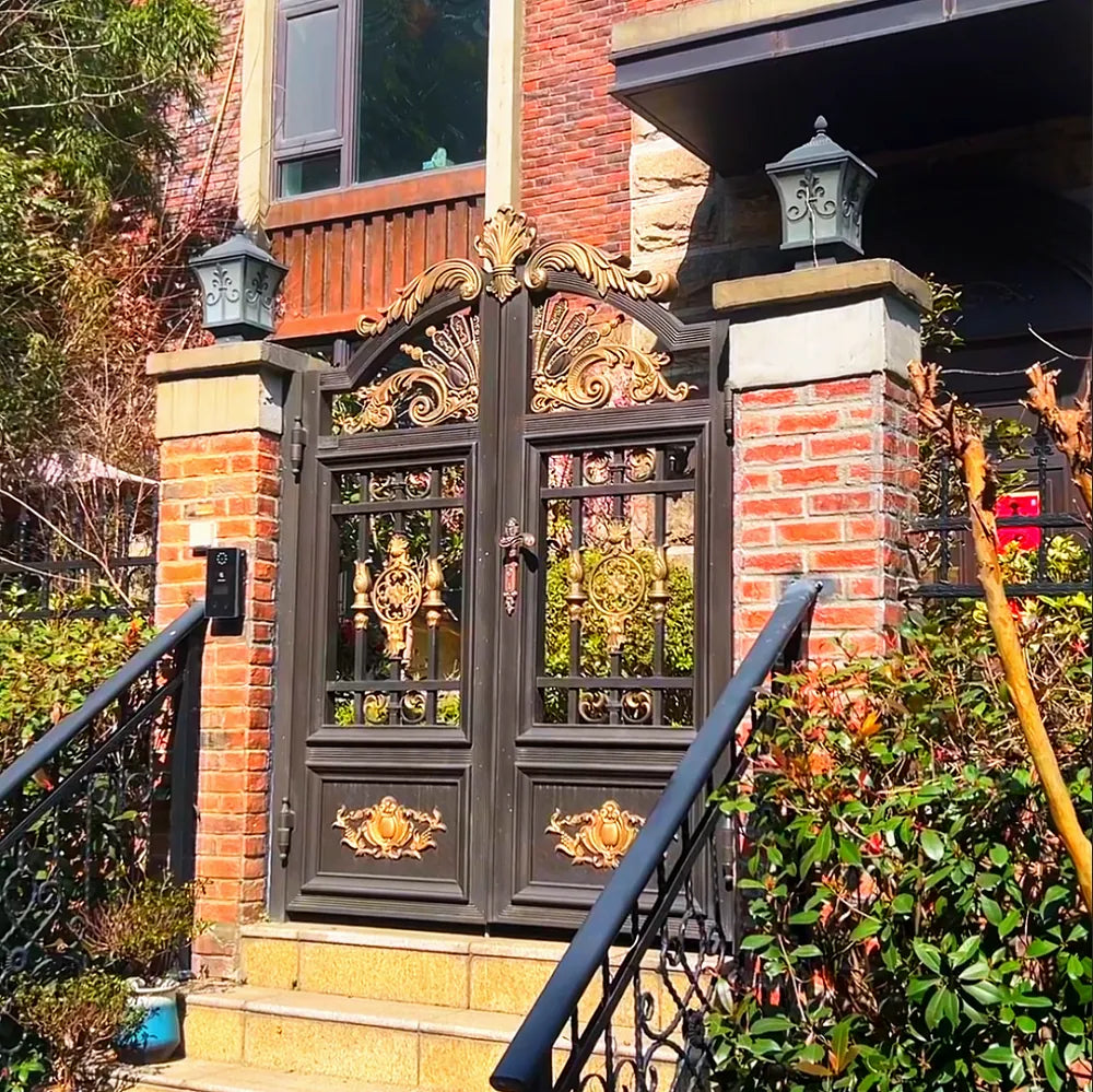 Swing vs Sliding Aluminium Driveway Gates: Which Is Right for Your Entrance?